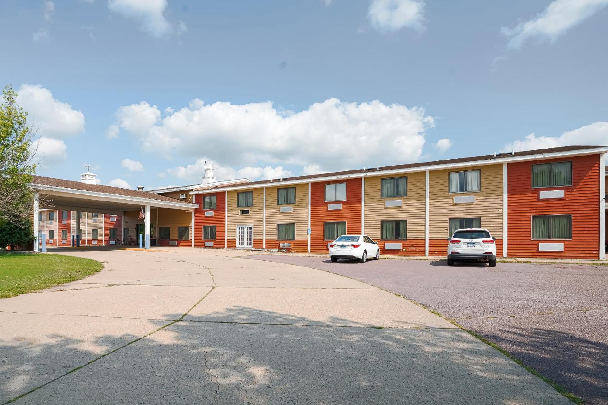 Oyo Hotel Redwood Falls Near Jackpot Casino Екстериор снимка