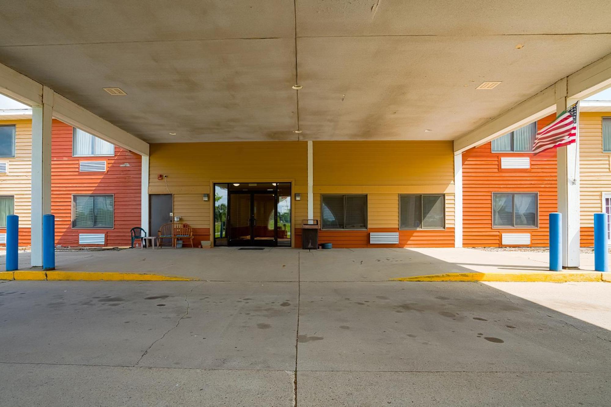 Oyo Hotel Redwood Falls Near Jackpot Casino Екстериор снимка