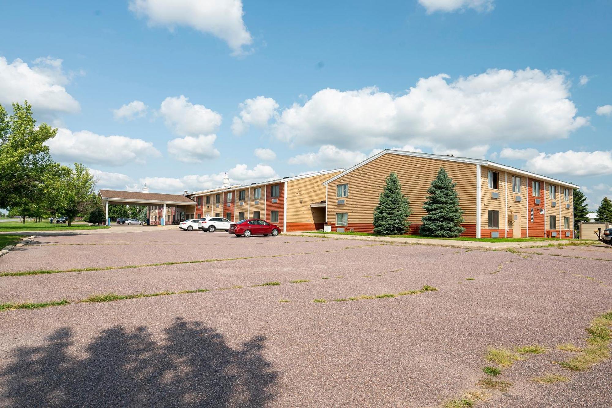 Oyo Hotel Redwood Falls Near Jackpot Casino Екстериор снимка